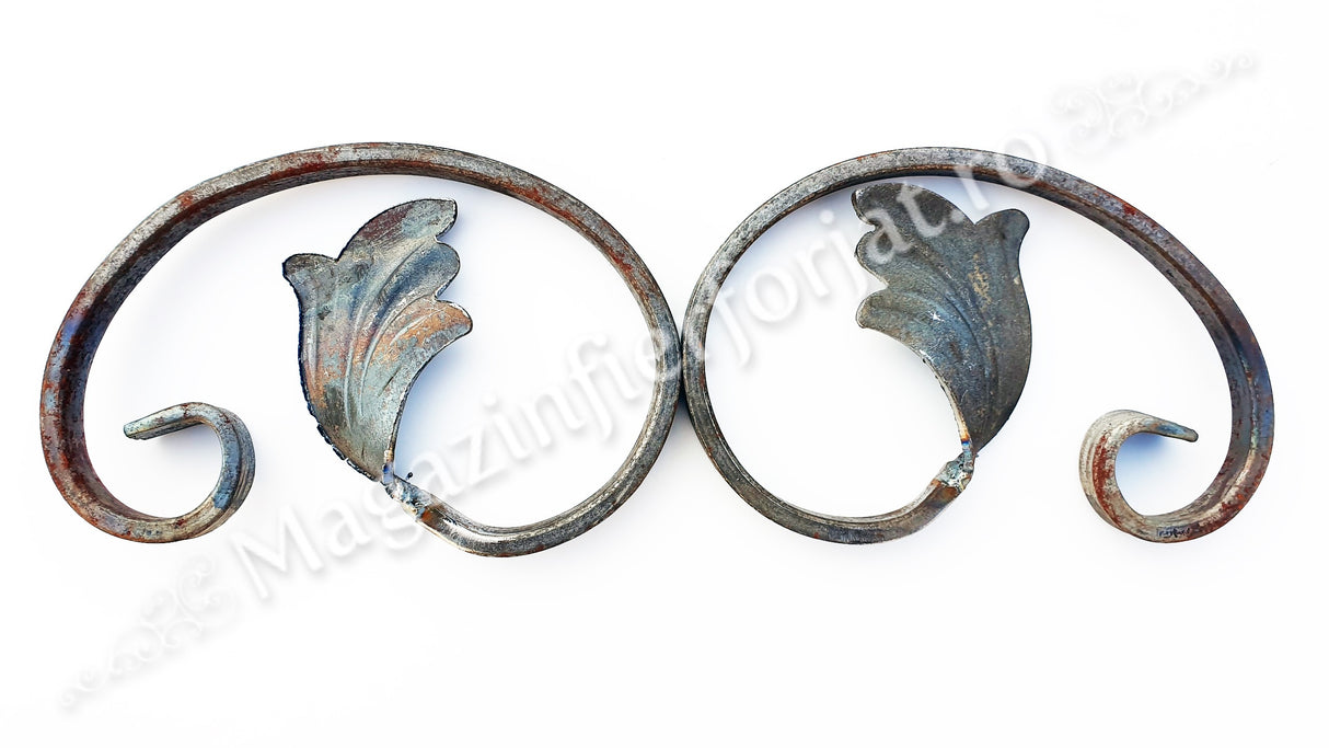 10.241 Ornament C 150x100mm cu o frunza din platband 12x6mm neted