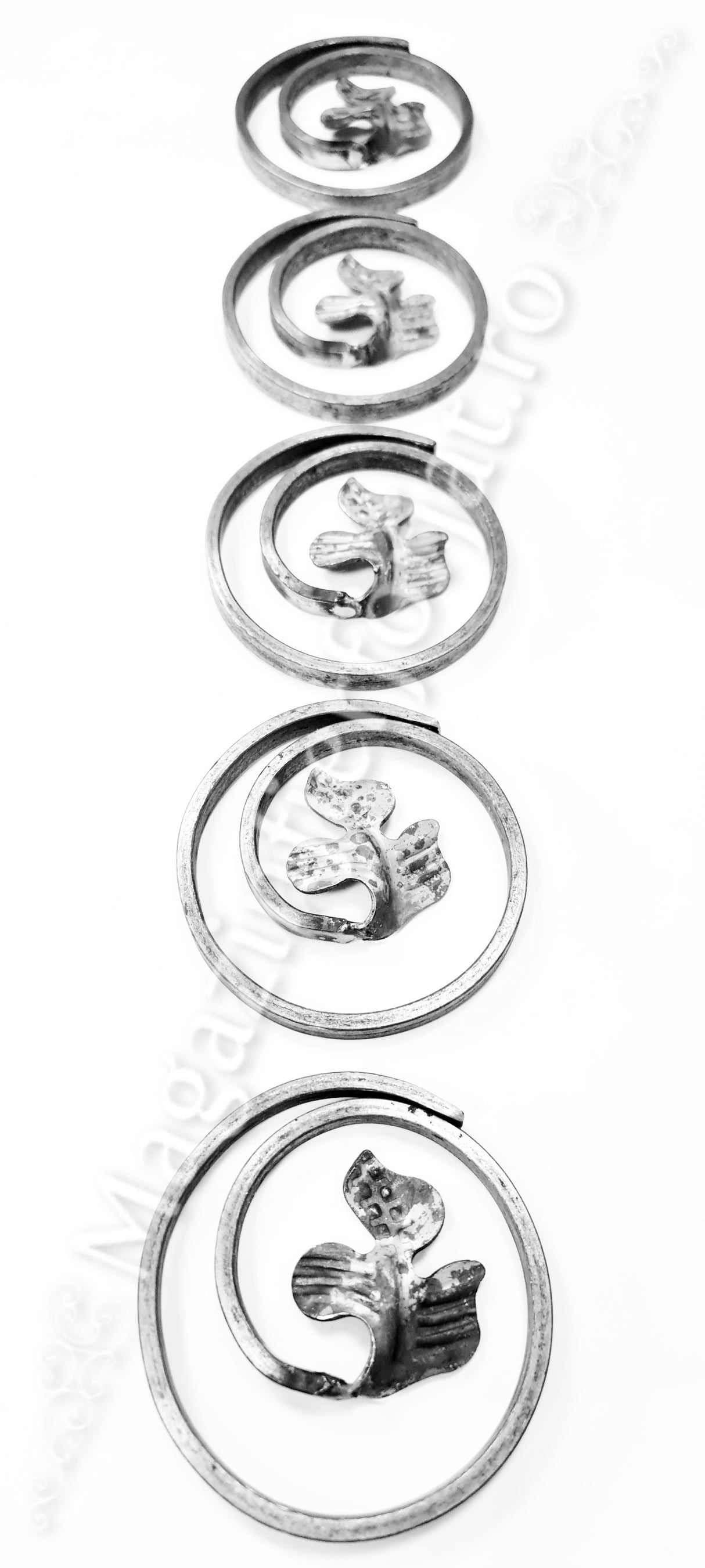 11.033.02 Cerc "MELCAT CU FRUNZA" D.120mm din 12x6mm neted forjat la un capat