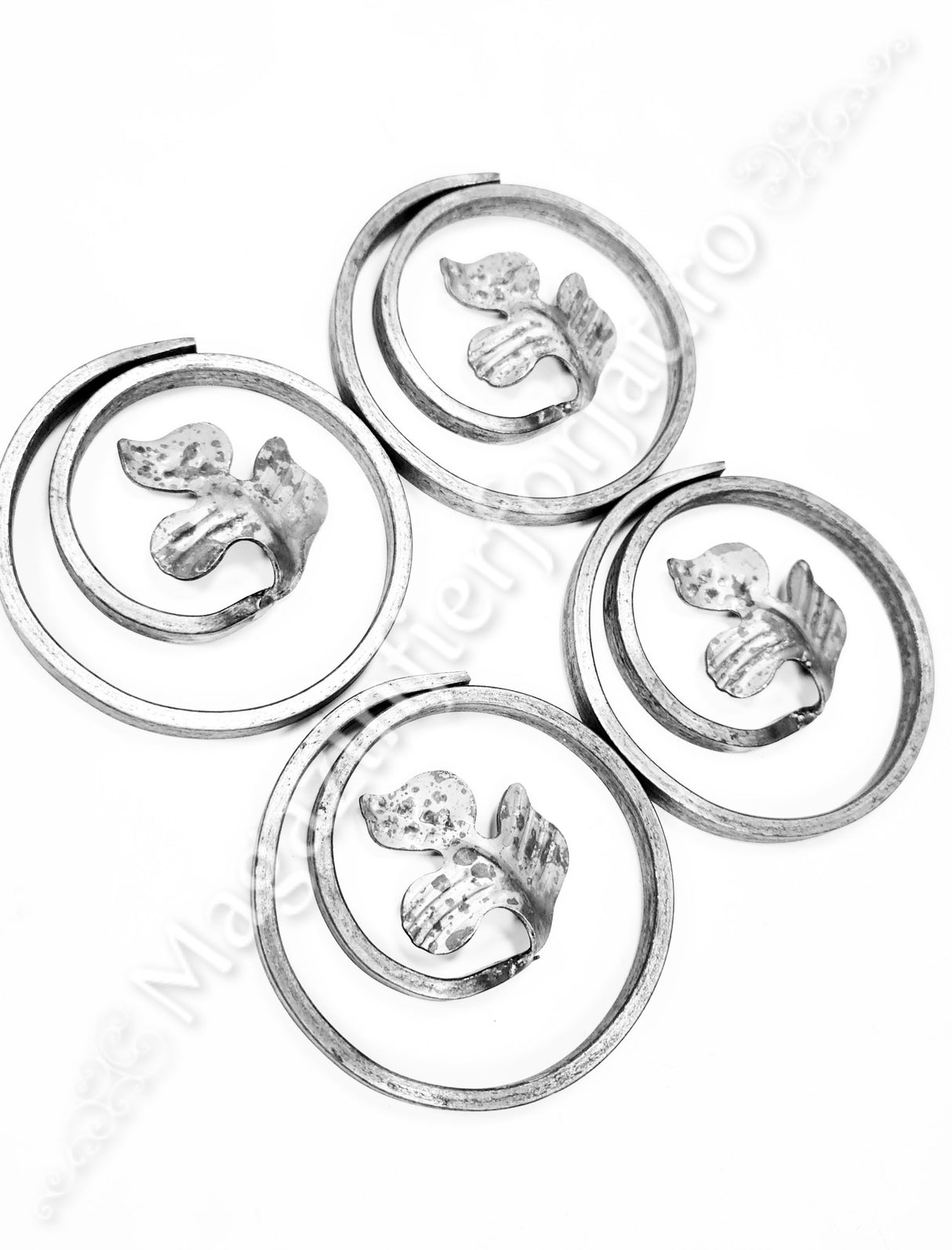 11.033.02 Cerc "MELCAT CU FRUNZA" D.120mm din 12x6mm neted forjat la un capat