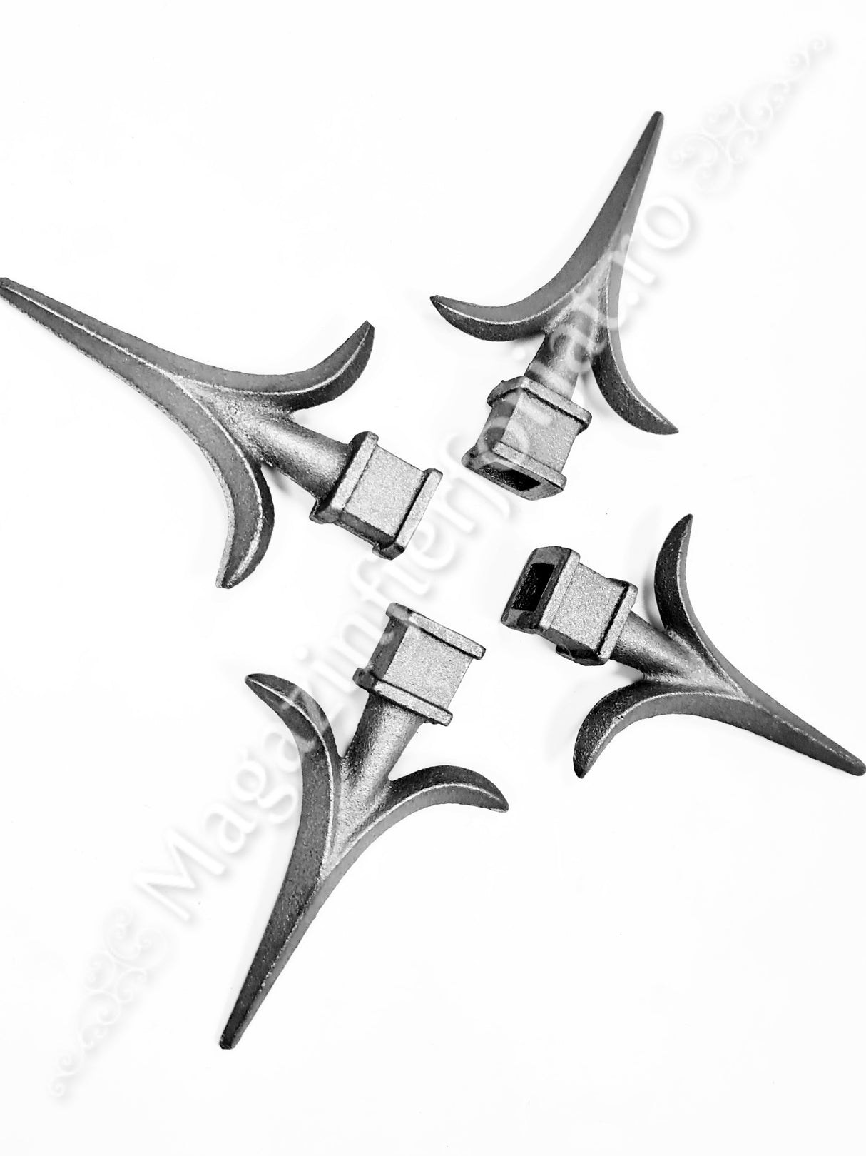 40.513 Varf model "BRAD" turnat din aliaj fier-fonta cu H.136mm x L.90mm si gaura de 15.5x15.5mm