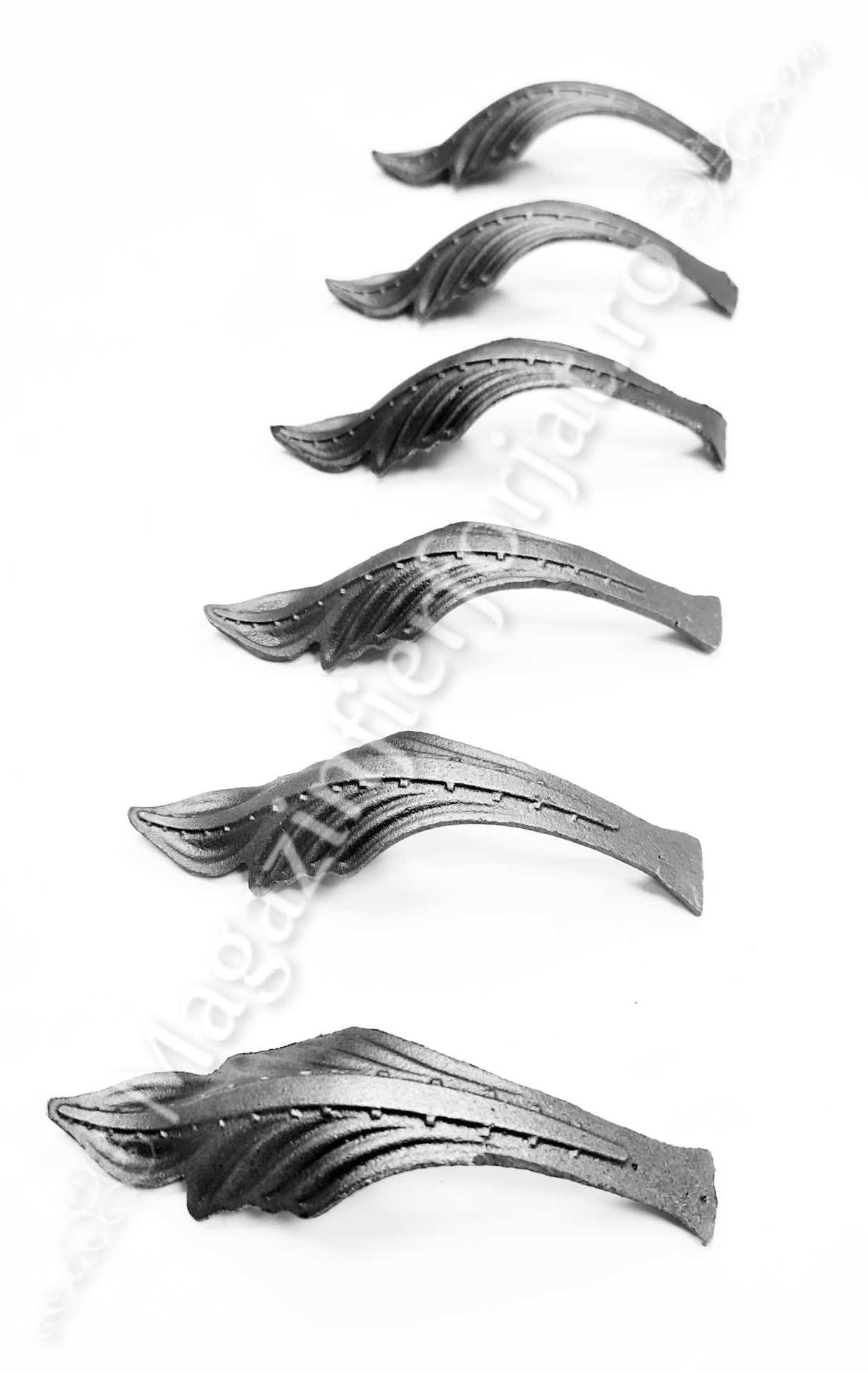 52.043.01 Frunza turnata din aliaj oțel-fontă cu H.190mm x L.55mm cu grosimea de 4mm