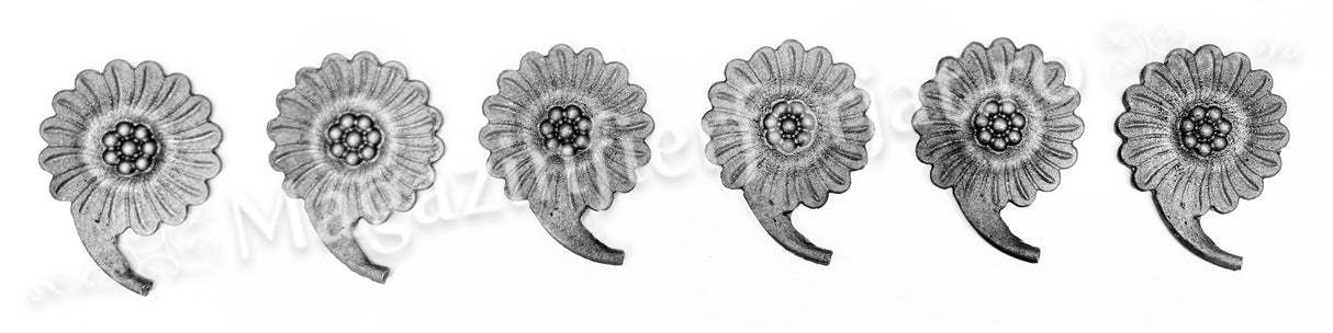 52.313 Floare CRIZANTEMA turnata din aliaj oțel-fontă D.90mm, grosime 4/9mm, cu basorelief pe ambele fețe