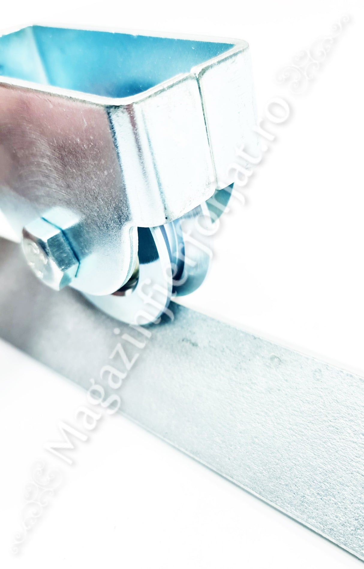 60.106 Rola de culisare cu suport exterior D.68mm pentru profil "V" 100KG