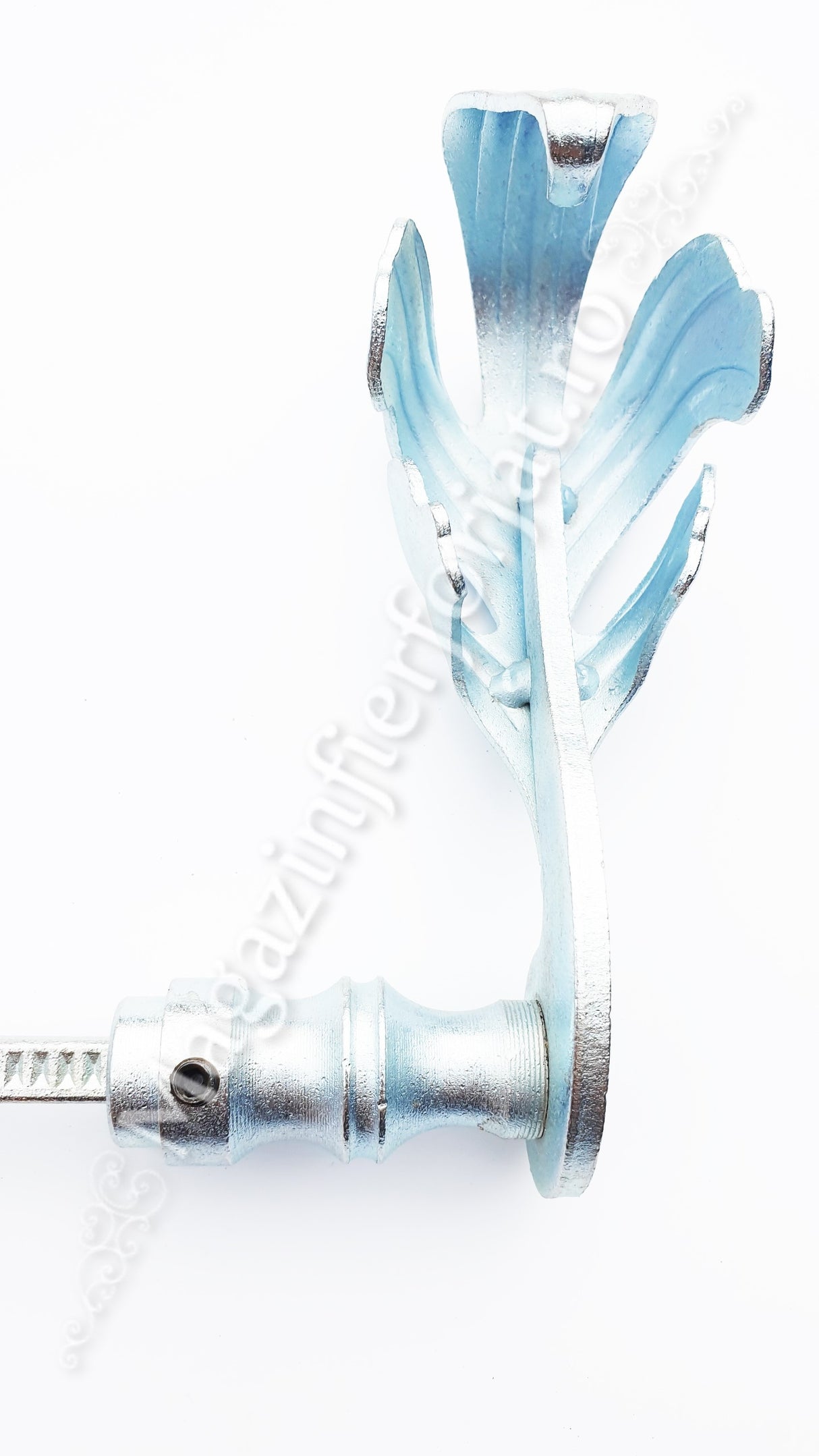 63.007.01 Set manere din fier forjat Zincate ALB 135x75mm pentru porti sau usi pietonale