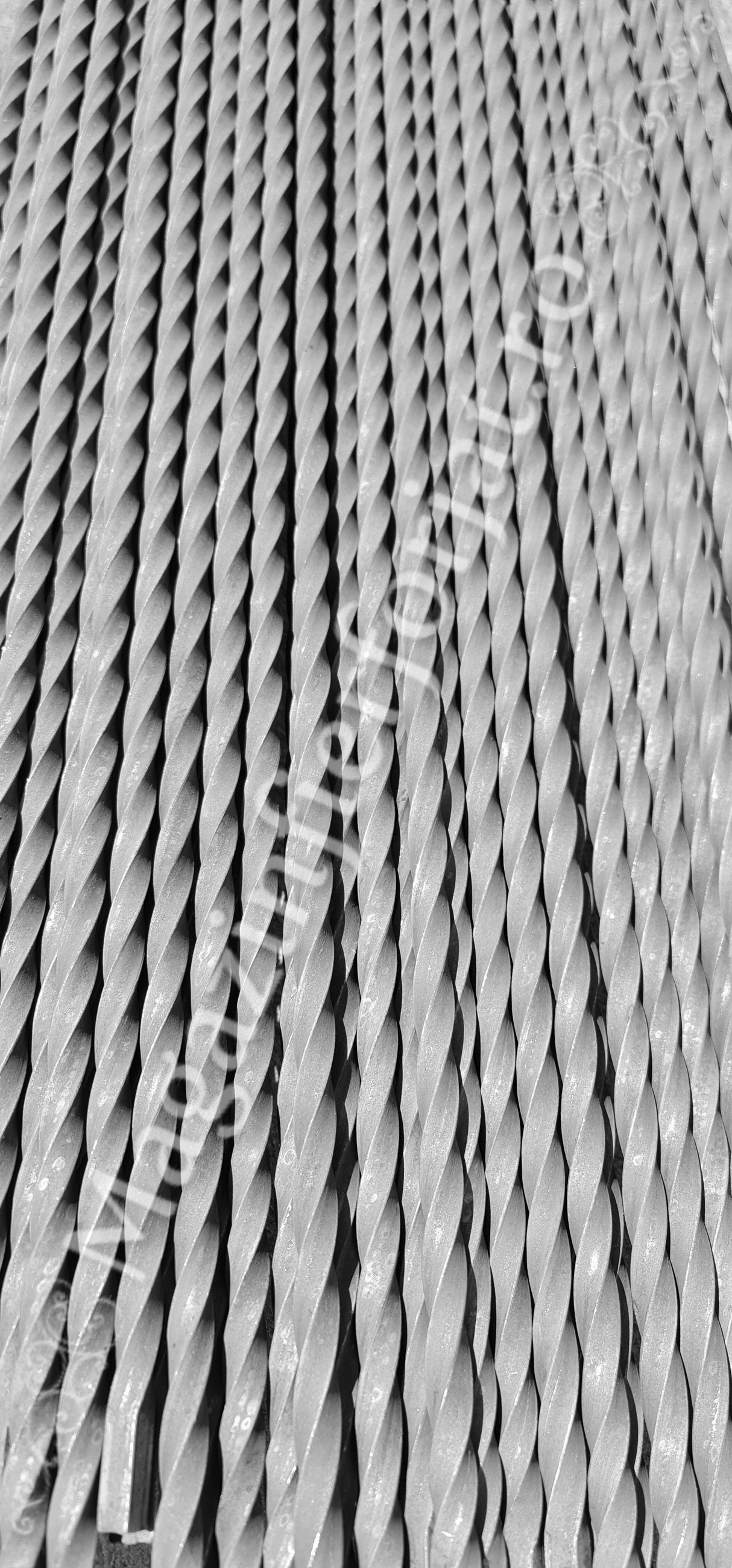 UNV30.1616.2 Bara rasucita sau torsionata din fier plin 16x16mm