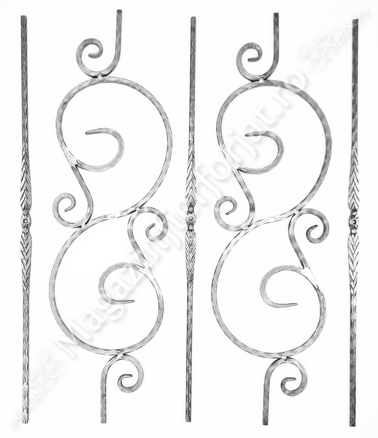 UNV70.37.2 Balustru in forma de "S" cu 4 C-uri cu H.900mm x L.260mm din 12x12mm amprentat