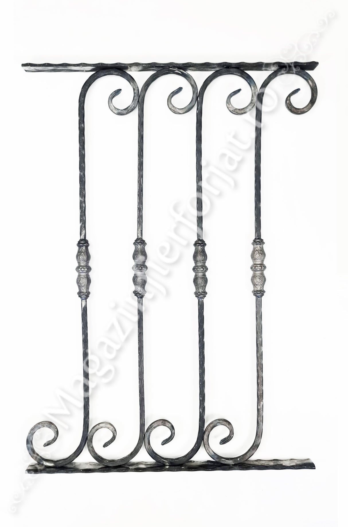 UNV70.34.1 Balustru in forma de S-cu-PAFTA din otel patrat amprentat 12x12mm H.900mm L.130mm