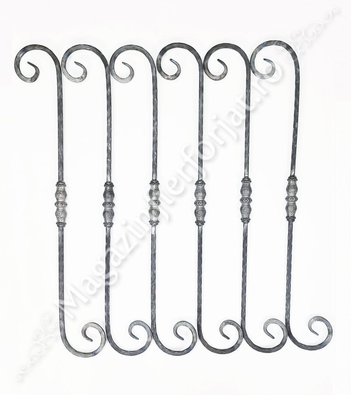 UNV70.34.1 Balustru in forma de S-cu-PAFTA din otel patrat amprentat 12x12mm H.900mm L.130mm