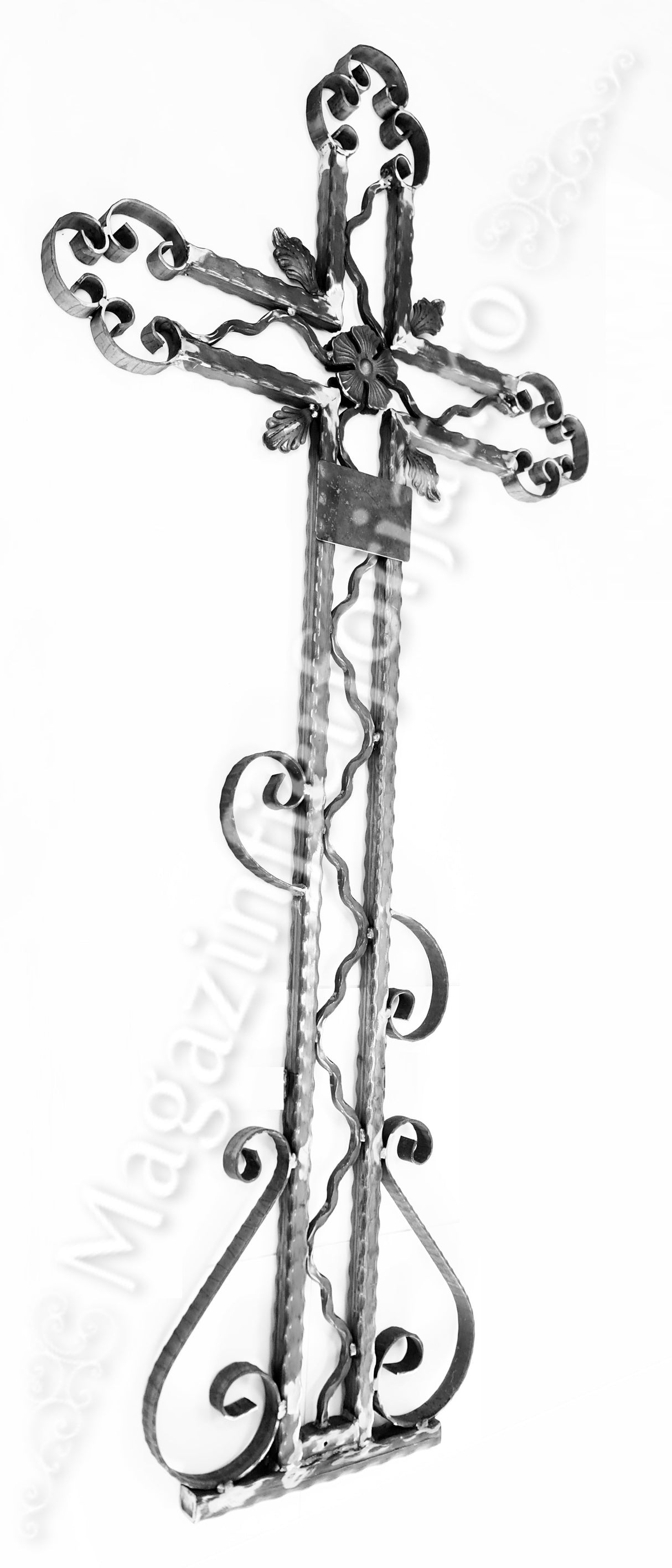 UNV92.16 CRUCE FUNERARA de mormant, cimitir din Fier Forjat H.1800mm x L.845mm VOPSITA sau NEVOPSITA