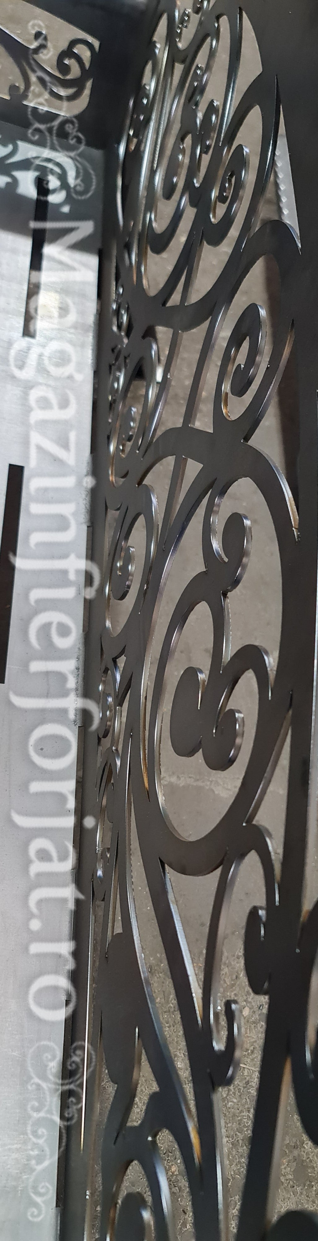 UNV94.18 BANCA de gradina cu lungimea șezutului de 1450mm din tabla debitata laser de 4mm sau 3mm NEVOPSITA