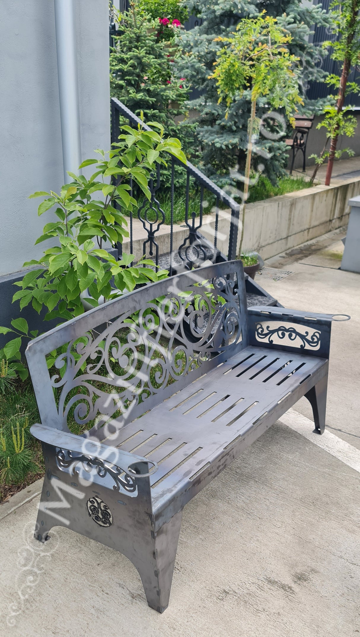 UNV94.18 BANCA de gradina cu lungimea șezutului de 1450mm din tabla debitata laser de 4mm sau 3mm NEVOPSITA