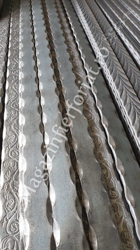 UNV10.305.5 Platband amprentat cu model FLORAL 30x5mm