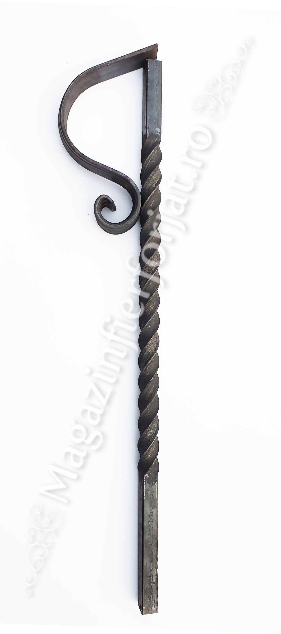 UNV71.3 Stalp de balustrada cu H.1000mm din fier PLIN 30x30mm rasucit pe o portiune de 600mm