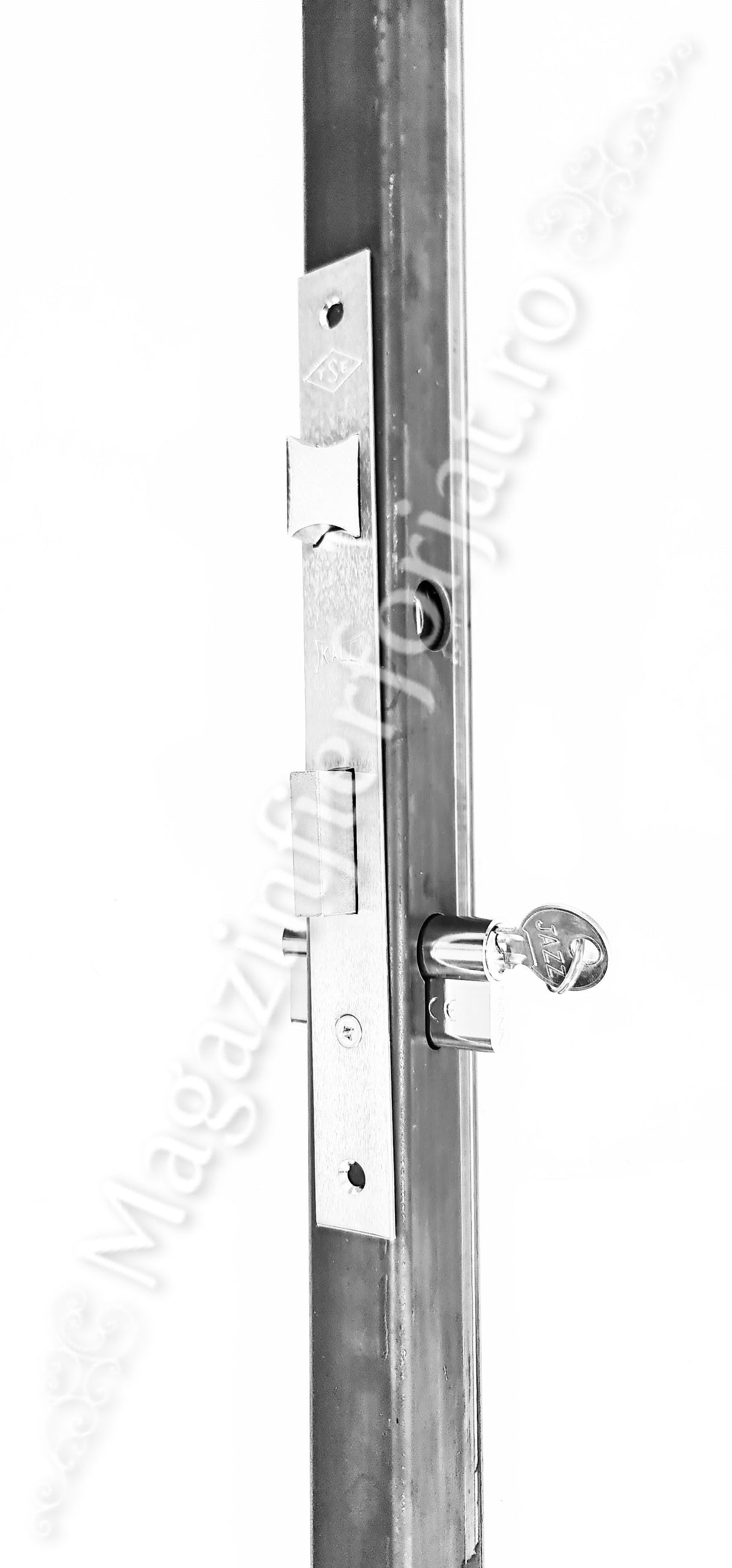 UNV90.432.2 Teava neteda 40x30x2mm cu gauri Broasca/Yala 20/85mm H.2000mm