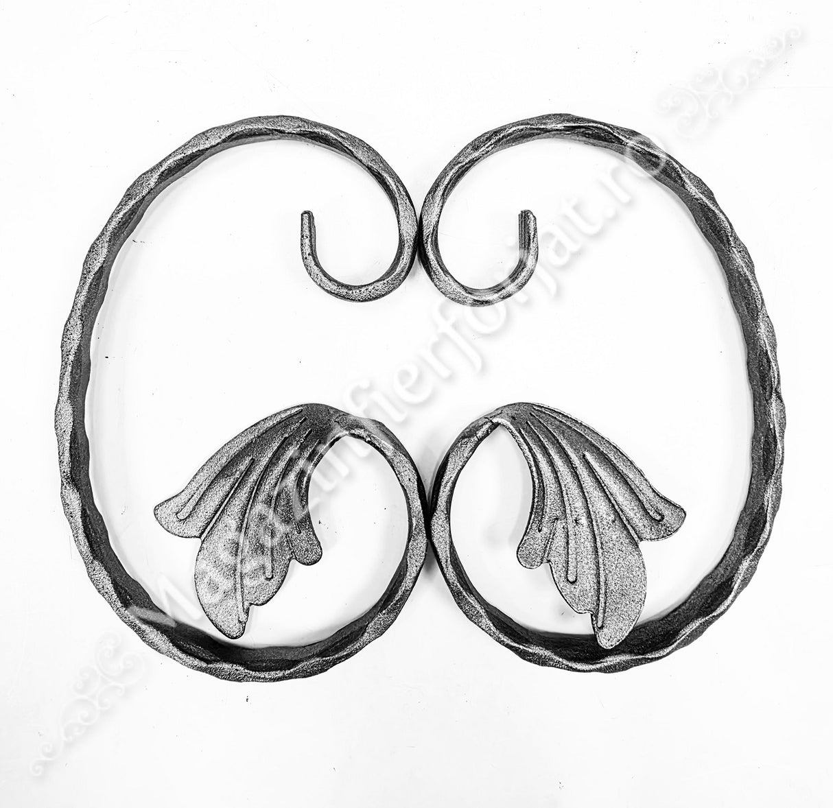 10.241.01 Ornament C 150x100mm cu o frunza din platband 12x6mm amprentat