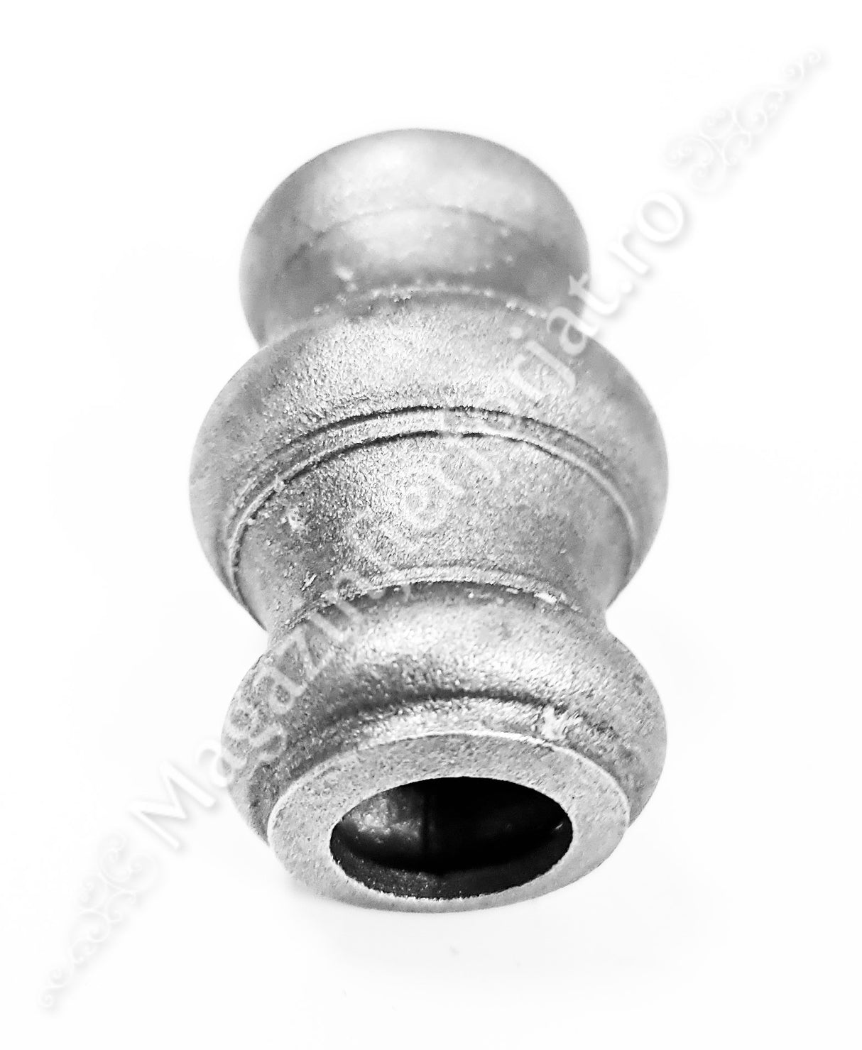 41.000.16 Pafta turnata cu basorelief H.64mm, interiorul rotund D.16mm, aliaj fier-fonta sudabila