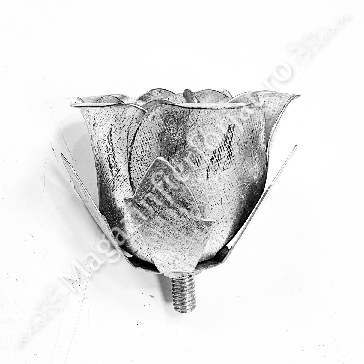 50.103T Trandafir cu petale din tabla de 0.5mm cu H.33mm si diametru D.45mm
