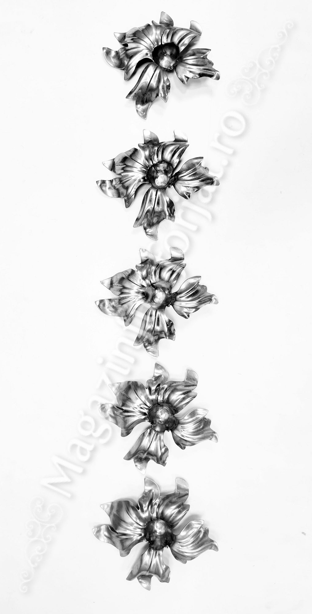 51.235 Floare ORHIDEE ambutisata asimetrica 135x135mm din tabla grosime 1.2mm