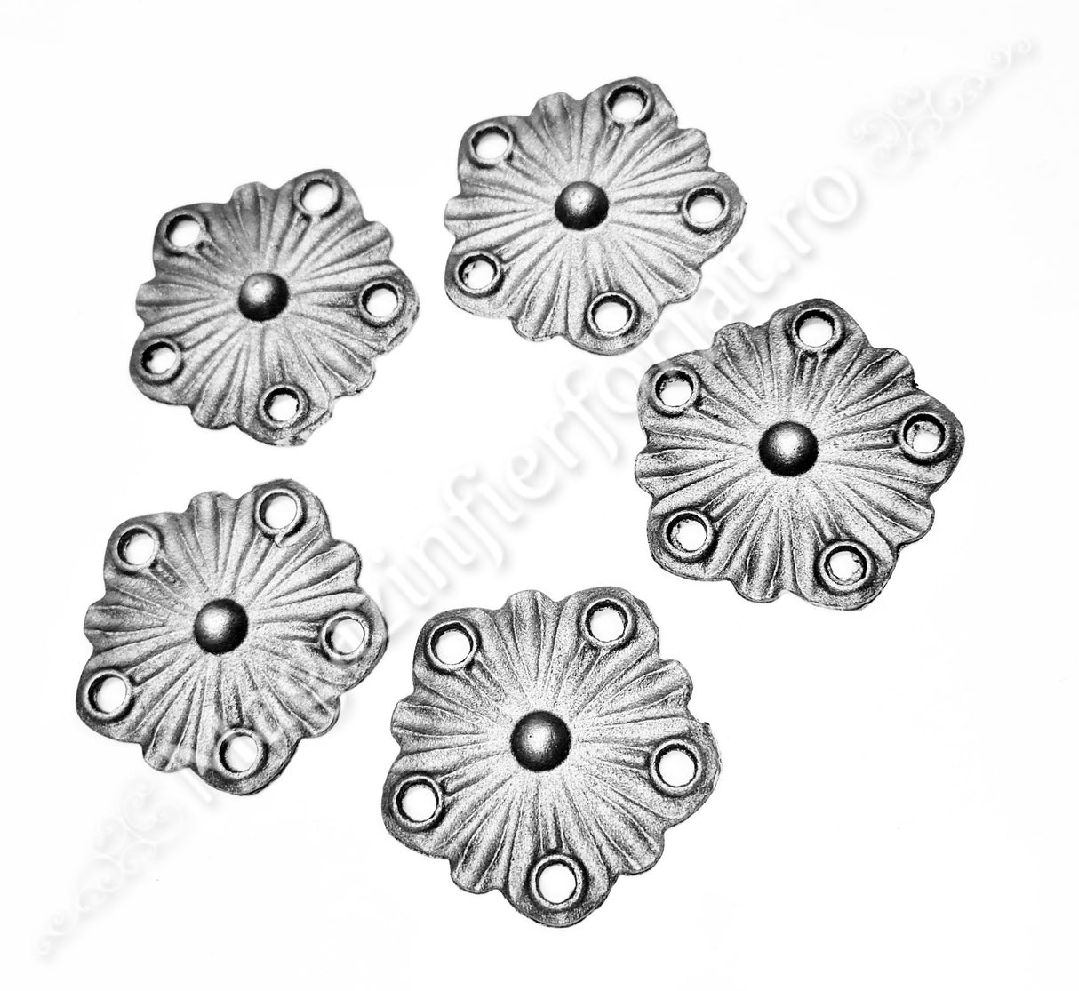 52.136 Floare turnata din aliaj oțel-fontă D.100mm cu 5 gauri, grosime 3.5mm