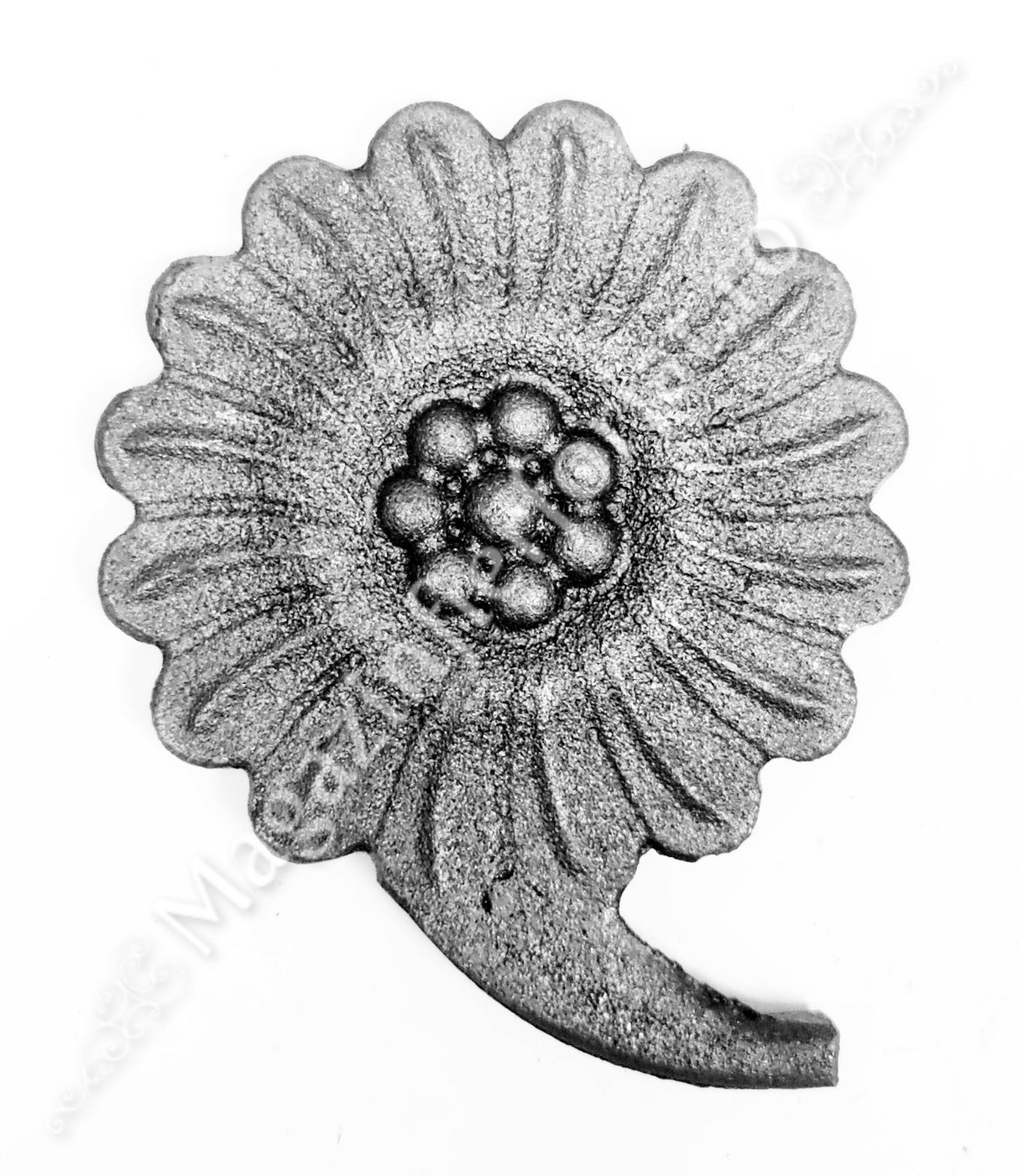 52.313 Floare CRIZANTEMA turnata din aliaj oțel-fontă D.90mm, grosime 4/9mm, cu basorelief pe ambele fețe