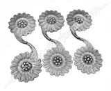 52.313 Floare CRIZANTEMA turnata din aliaj oțel-fontă D.90mm, grosime 4/9mm, cu basorelief pe ambele fețe