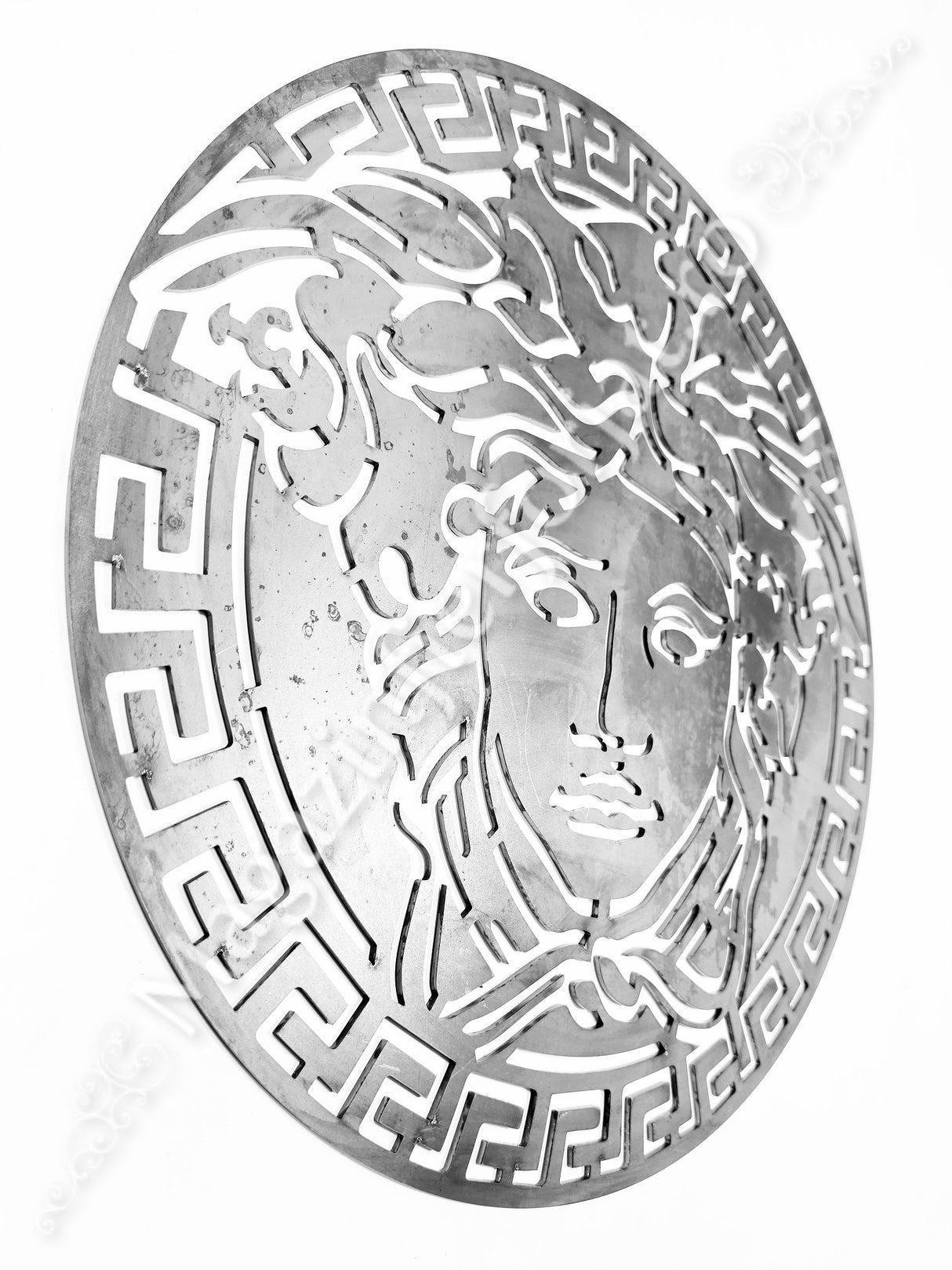 UNV94.27 Medalion decorativ din tabla debitata laser, model „CAP VERSACE MEDUSA-2” D.495mm cu grosimea de 3mm (Copy)