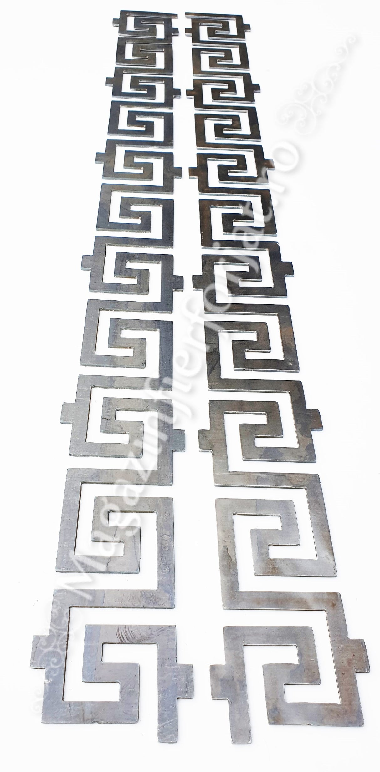 Tabla debitata model GRECESC 900x100mm cu grosimea de 3mm